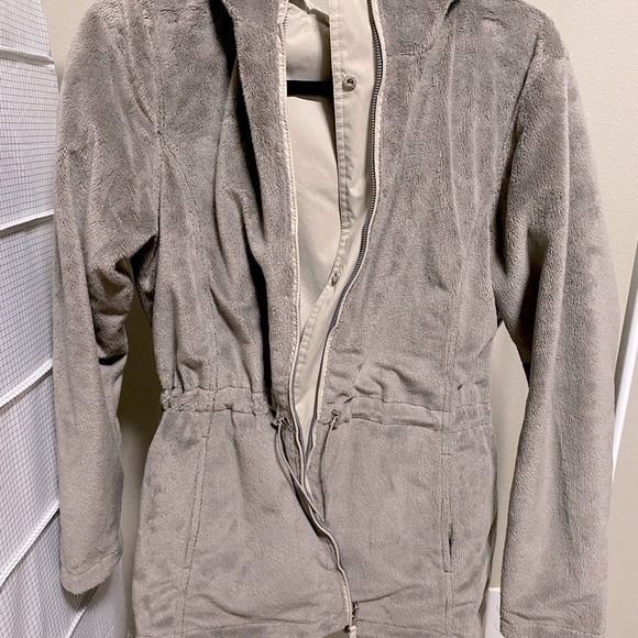 Reversible Rain Jacket - Picture 3 of 4